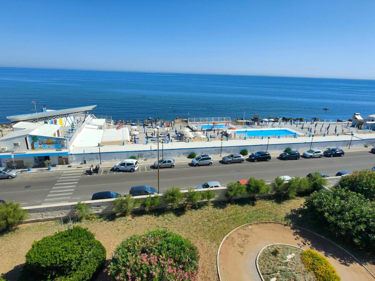Seafront Suites Bari Exterior foto